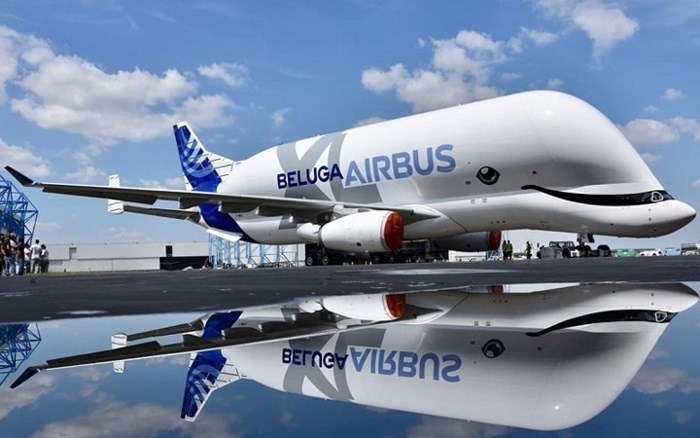 Chiêm ngưỡng máy bay cá voi khổng lồ Airbus vừa ra mắt