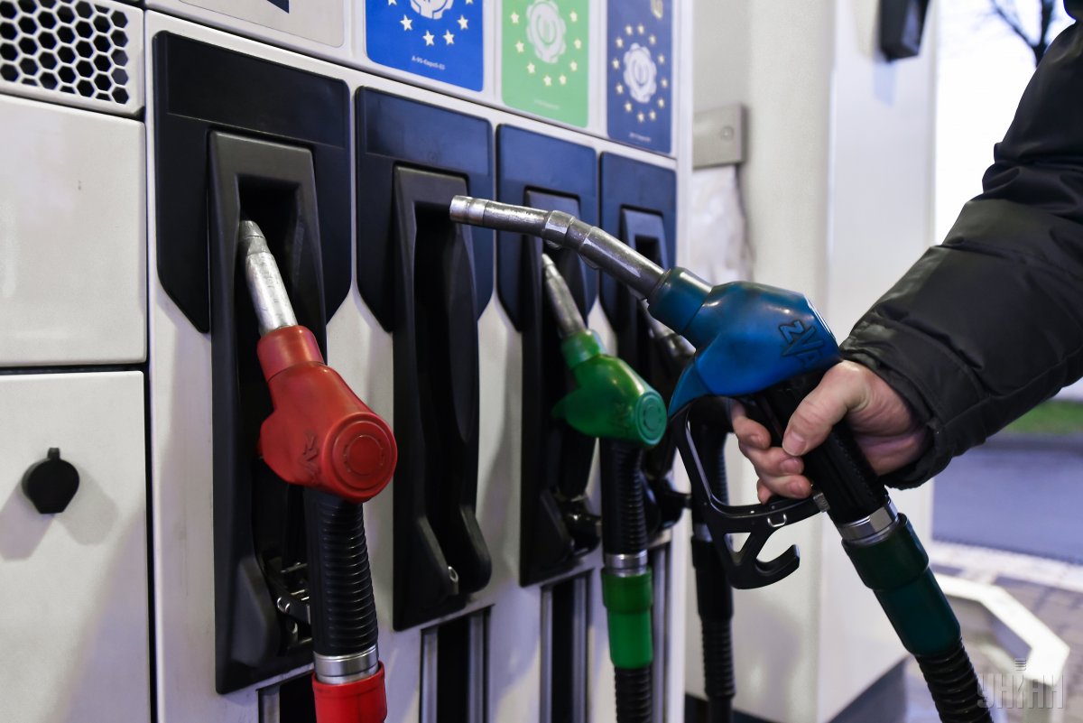 Gần một nửa các trạm bán gas cho xe hơi tại Ukraine làm việc bất hợp pháp