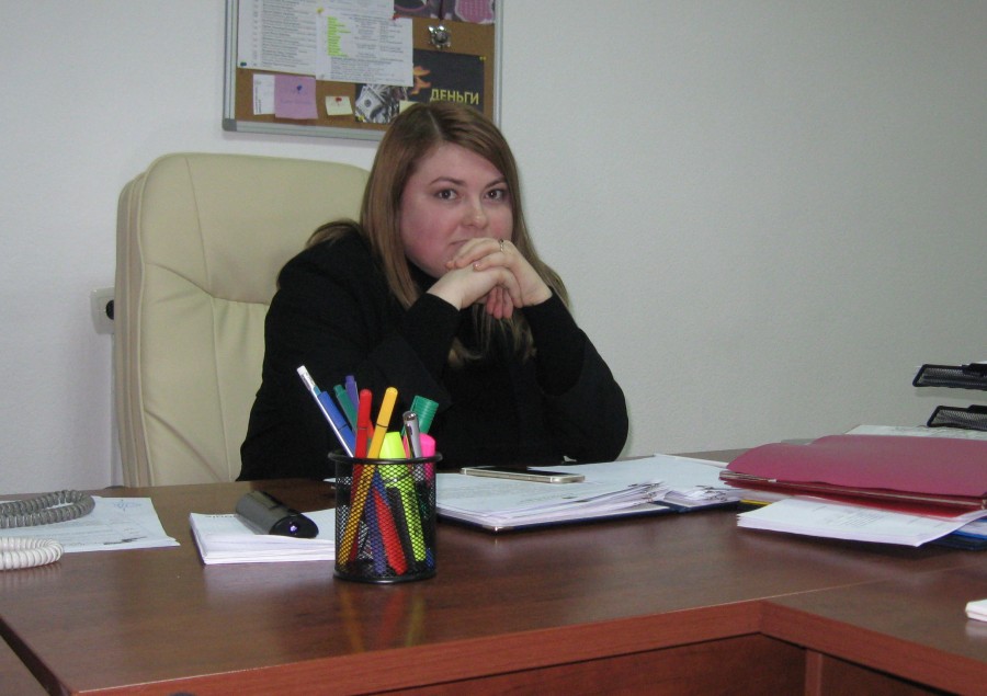 Kherson: Nữ cán bộ Hội đồng thành phố bị hắt acid vào mặt