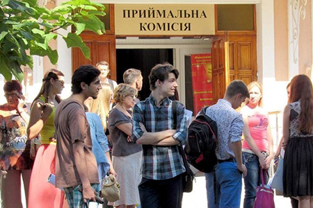 10 chuyên ngành “hot” nhất mùa tuyển sinh đại học Ukraina 2018