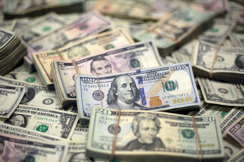 Tỷ giá ngoại tệ ngày 18/8: USD lần đầu giảm, Yên Nhật tăng
