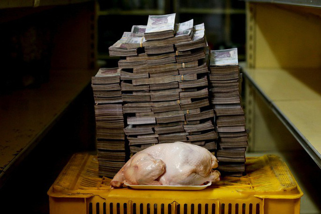 Mất giá "khủng" như tiền Venezuela: 1 kg thịt giá 9,5 triệu bolivar!
