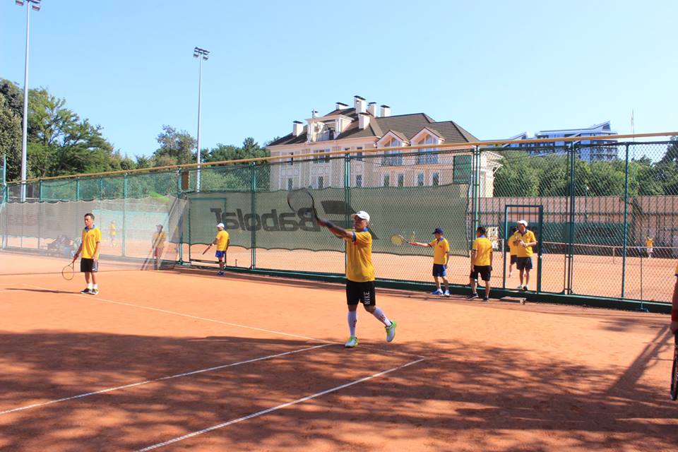 CLB Tennis Odessa giao lưu với đoàn cán bộ ngoại giao và cựu sinh viên từ Việt Nam sang thăm Ucraina