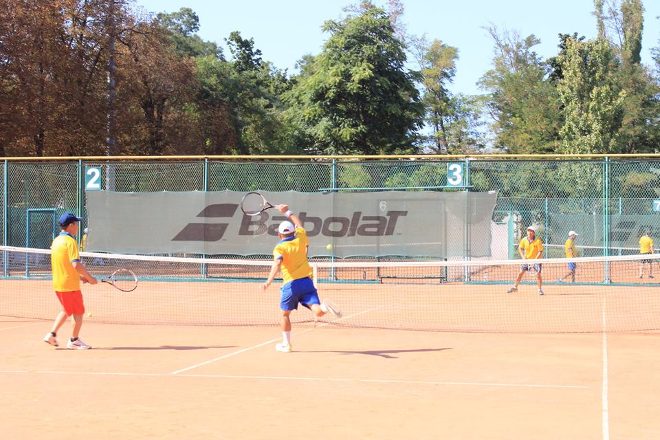 CLB Tennis Odessa giao lưu với đoàn cán bộ ngoại giao và cựu sinh viên từ Việt Nam sang thăm Ucraina