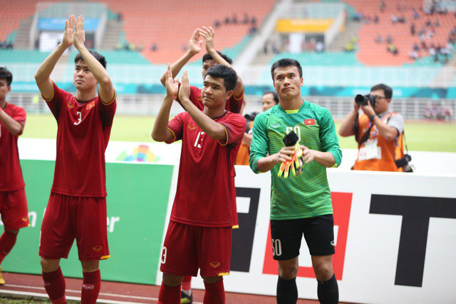 Không giành HCĐ Asiad, Olympic Việt Nam xin lỗi người hâm mộ