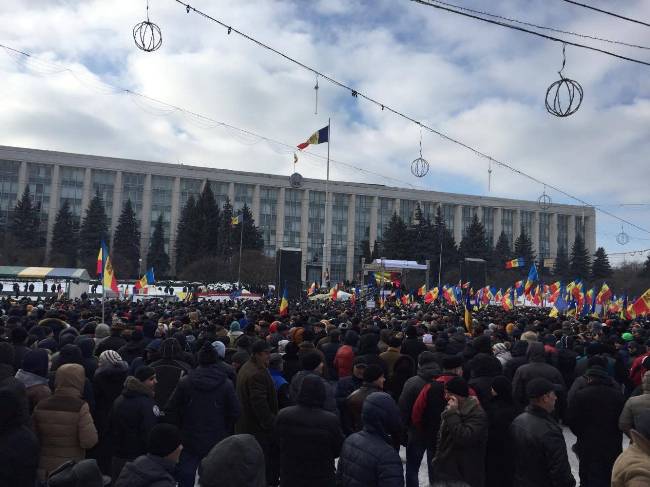 Moldova: Hàng ngàn người biểu tình ủng hộ liên kết với Rumania