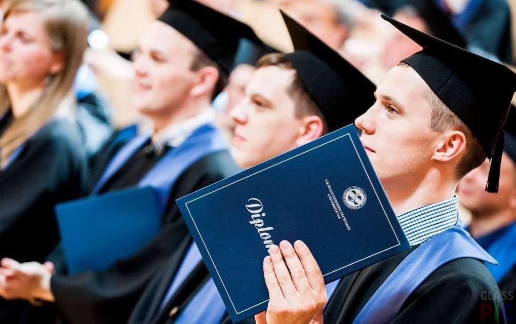 Hai trường đại học Zaporoze bị khám xét bởi vụ án bán bằng giả cho người nước ngoài