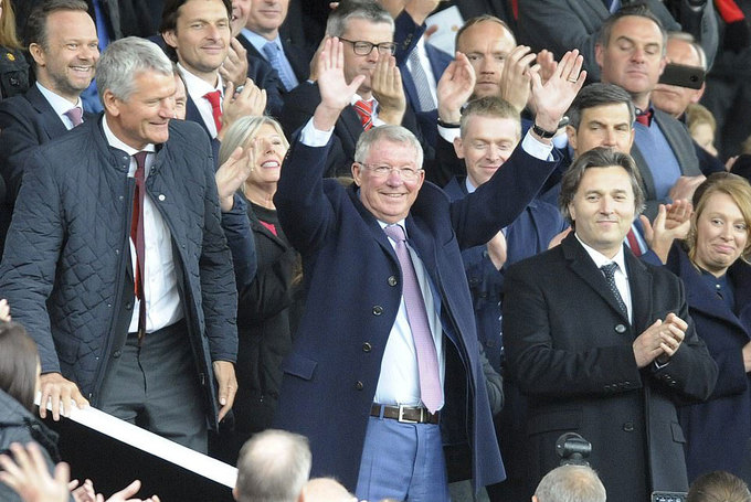 Sân Old Trafford chào đón cựu HLV Ferguson trở lại