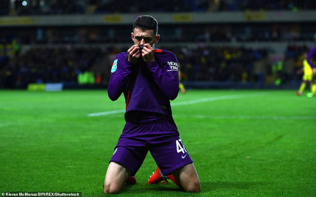 Man City đi tiếp ở Carabao Cup sau chiến thắng "3 sao"