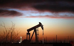 Giá dầu sẽ sớm quay trở lại mốc 100 USD/thùng?