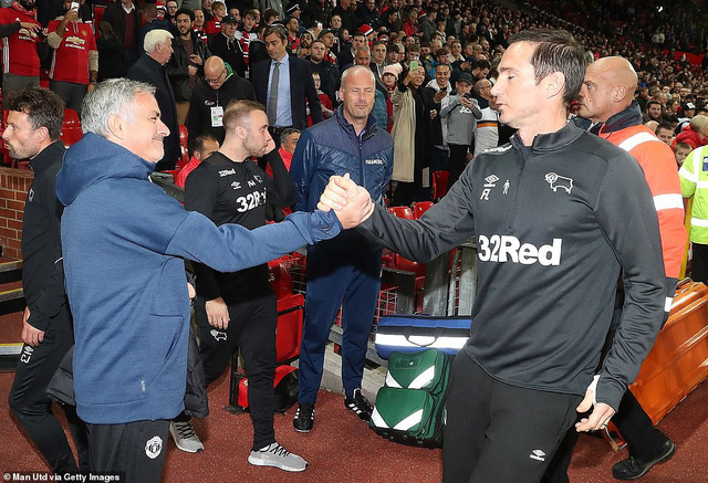 Những khoảnh khắc tồi tệ của Man Utd ở trận thua Derby