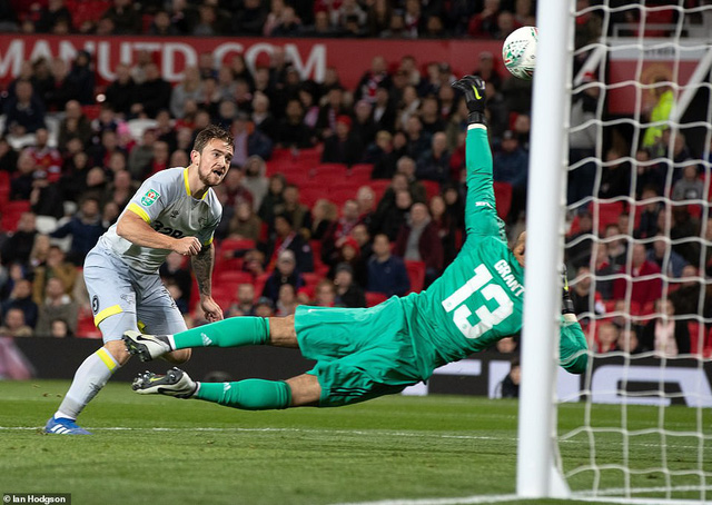 Những khoảnh khắc tồi tệ của Man Utd ở trận thua Derby