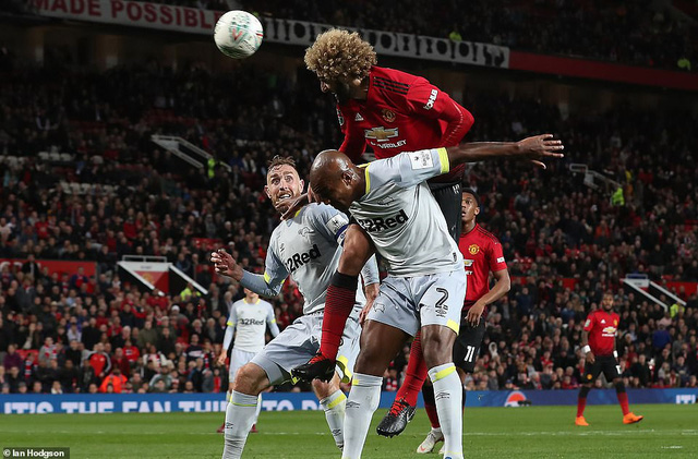 Những khoảnh khắc tồi tệ của Man Utd ở trận thua Derby