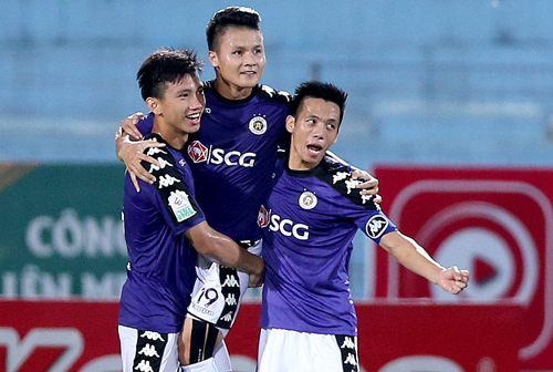 Hà Nội dùng xe buýt hai tầng rước Cup vô địch V-League