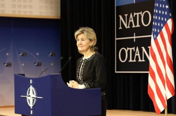 Mỹ kêu gọi Hungary không sử dụng NATO trong các tranh cãi với Ukraine