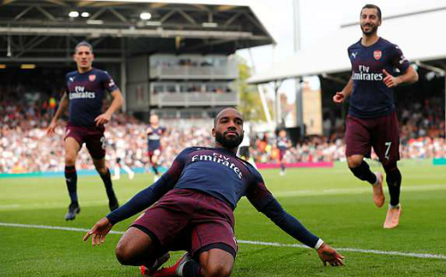 Arsenal lọt vào Top 4 Ngoại hạng Anh
