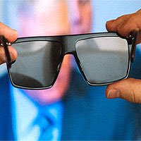 Kính chặn được các thể loại màn hình, cho phép bạn cắt đứt liên lạc với thế giới công nghệ