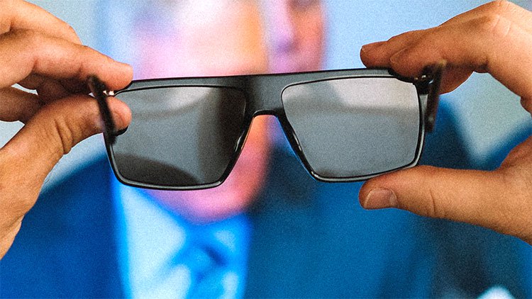 Kính chặn được các thể loại màn hình, cho phép bạn cắt đứt liên lạc với thế giới công nghệ
