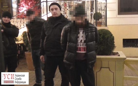 Odessa: Người dân khu chung cư trên phố Arkhitextorskoi cùng nhau bắt cướp