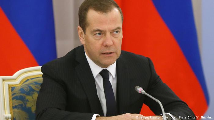 Thủ tướng Nga Medvedev tiết lộ những trừng phạt Nga sẽ áp dụng chống Ukraine