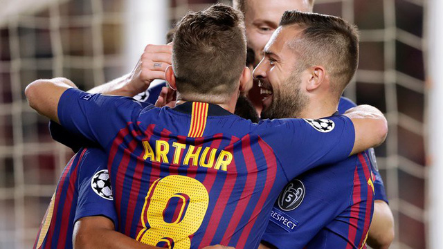 Những điểm nhấn trong ngày Barcelona chiến thắng dù vắng Messi