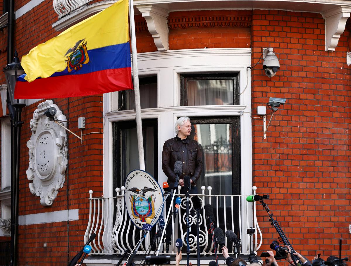 Assange tuyên bố ý định của Ecuador là thả ông về Hoa Kỳ