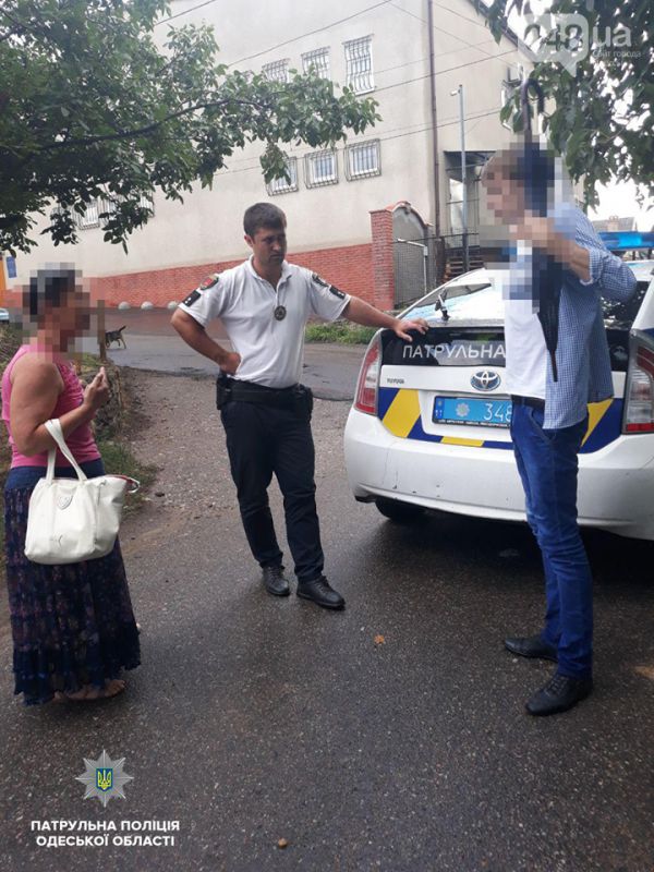 Odessa: Cướp điện thoại trên phố Fontanskaya Doroga