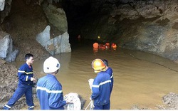 Sập mỏ vàng ở Hòa Bình: Chưa tìm được 2 người mắc kẹt trong hang