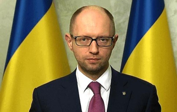 Yashenhuk: Tôi là bác sĩ ngoại chính, còn Tổng thống Poroshenko là giám đốc bệnh viện