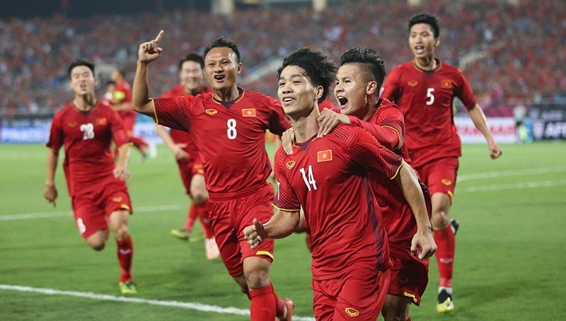 Tuyển Việt Nam hạ đẹp Malaysia: Ngả mũ trước thầy Park!