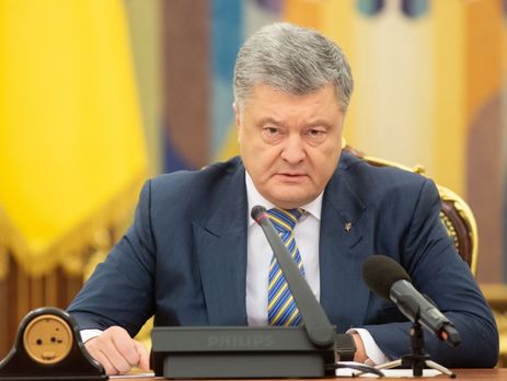 Tổng thống Poroshenko ủng hộ áp dụng chế độ quân sự, không tiến hành tổng động viên và hạn chế các quyền hiến pháp