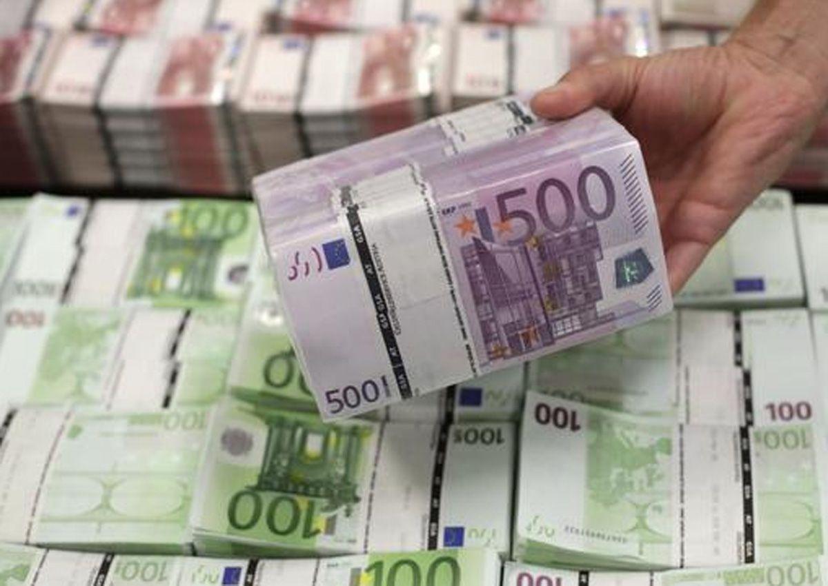 Ủy ban châu Âu chuyển đợt vay tiền đầu tiên cho Ukraine