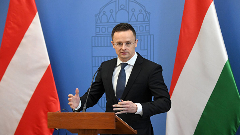 Hungary tiếp tục phong tỏa tiến hành họp Ủy ban Ukraine-NATO