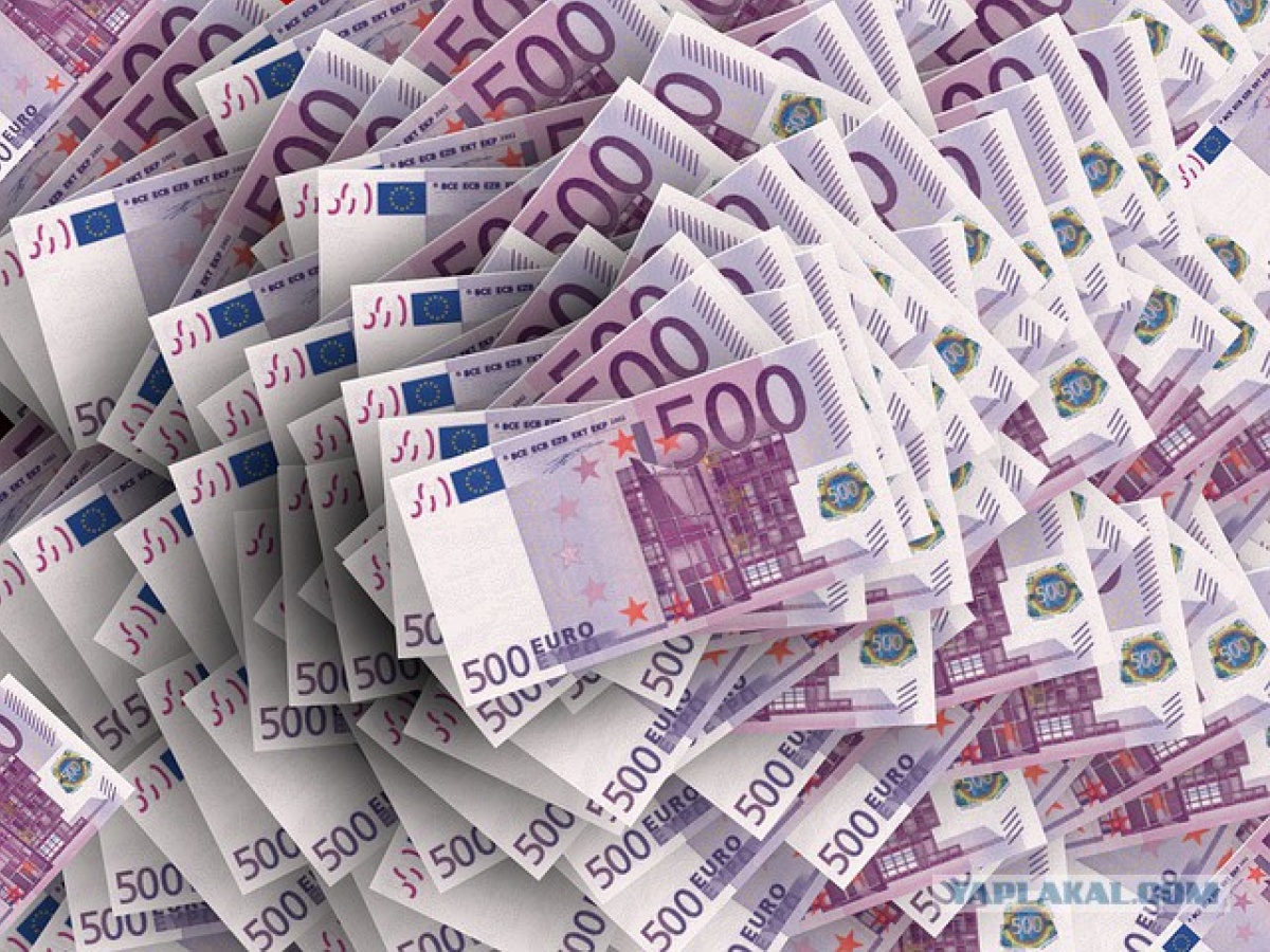 Liên minh châu Âu chuyển khoản vay 500 triệu € cho Ukraine