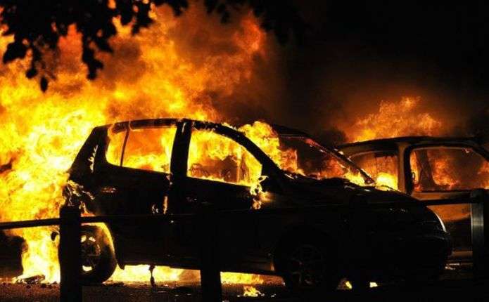 Kiev: Xe của luật sư nổi tiếng bị đốt