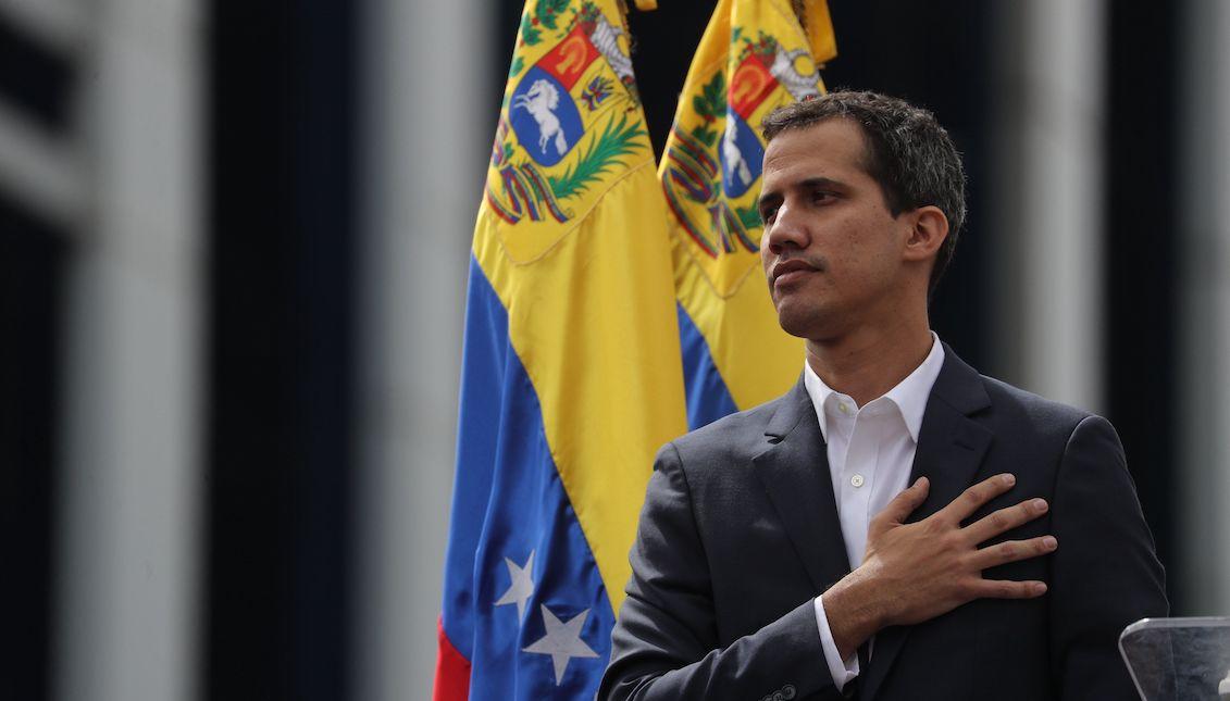 Thủ lĩnh phe đối lập Venezuela công bố mình là Tổng thống