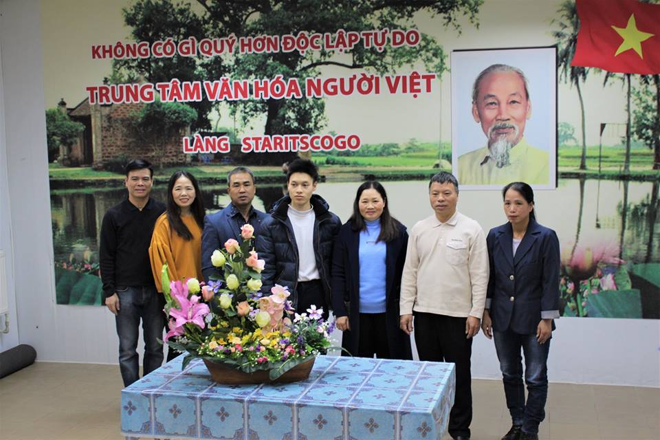 Tri ân các gia đình thương binh liệt sĩ