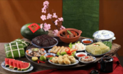 Tiền triệu mâm cỗ Tết vẫn 'cháy hàng'