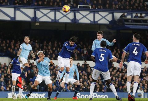 Vùi dập Everton, Man City tái chiếm ngôi đầu Ngoại hạng Anh