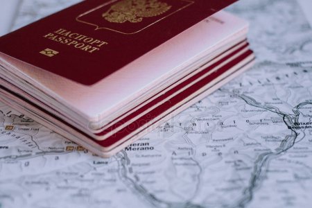 Hơn 83 ngàn người Ukraine nhận quốc tịch Nga và gần 65 ngàn người Ukraine nhận thẻ định cư tại Nga năm 2018