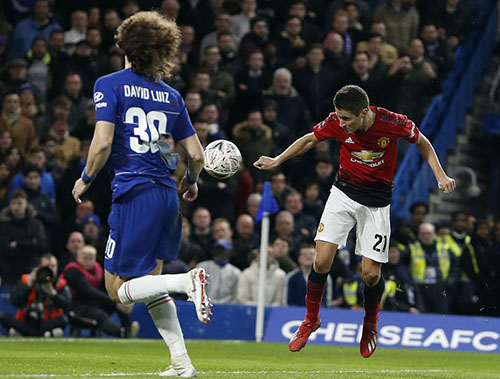 Man Utd loại Chelsea ở Cup FA