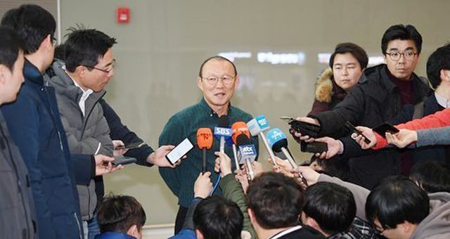 HLV Park Hang Seo: "Tôi sẽ lựa chọn dẫn dắt đội tuyển hoặc U23 Việt Nam"