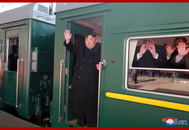Hình ảnh đầu tiên của Chủ tịch Kim Jong-un rời Bình Nhưỡng đến hội nghị Mỹ-Triều