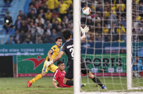 Viettel thắng trận đầu tại V-League