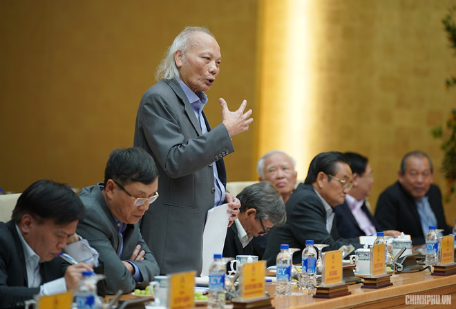 Thủ tướng nghe "hiến kế" về chiến lược 10 năm