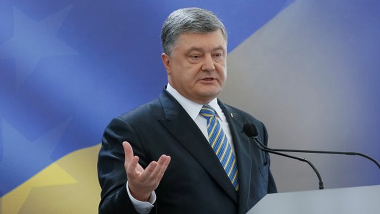 Tổng thống Poroshenko tiết lộ mức lương của mình