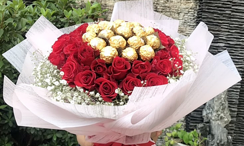 'Hoa ăn được' giá tiền triệu đắt khách ngày 8/3