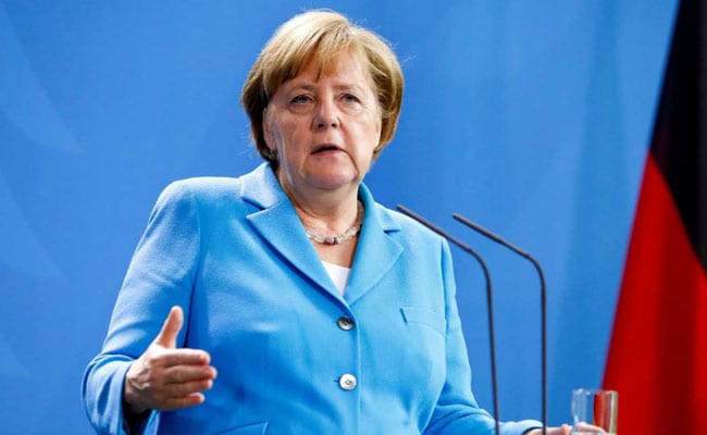Thủ tướng Đức Merkel từ chối lời đề nghị của Mỹ cho tàu qua eo biển Kerch