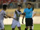 Hàng loạt trọng tài mắc sai sót, bị treo còi ở V-League