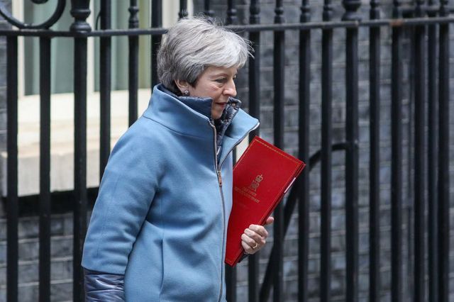 Thủ tướng Anh mất quyền kiểm soát Brexit